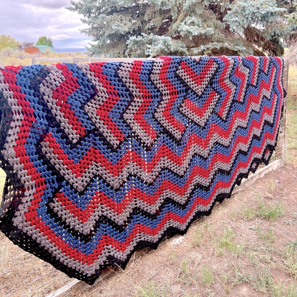 Vintage Handmade Crochet STUNNING Afghan Cozy Blanket
